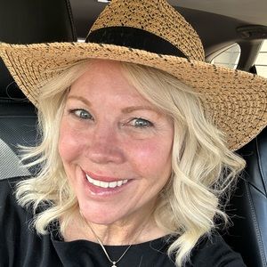 Meet your Posher, Kimberly